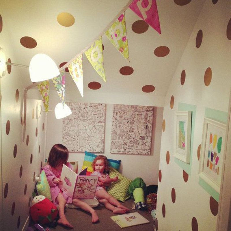 Gold polka Dots Wall Sticker Wall Art Decals Removable Kids Children Room home decoration Golden DIY Dot Stickers Home Decor