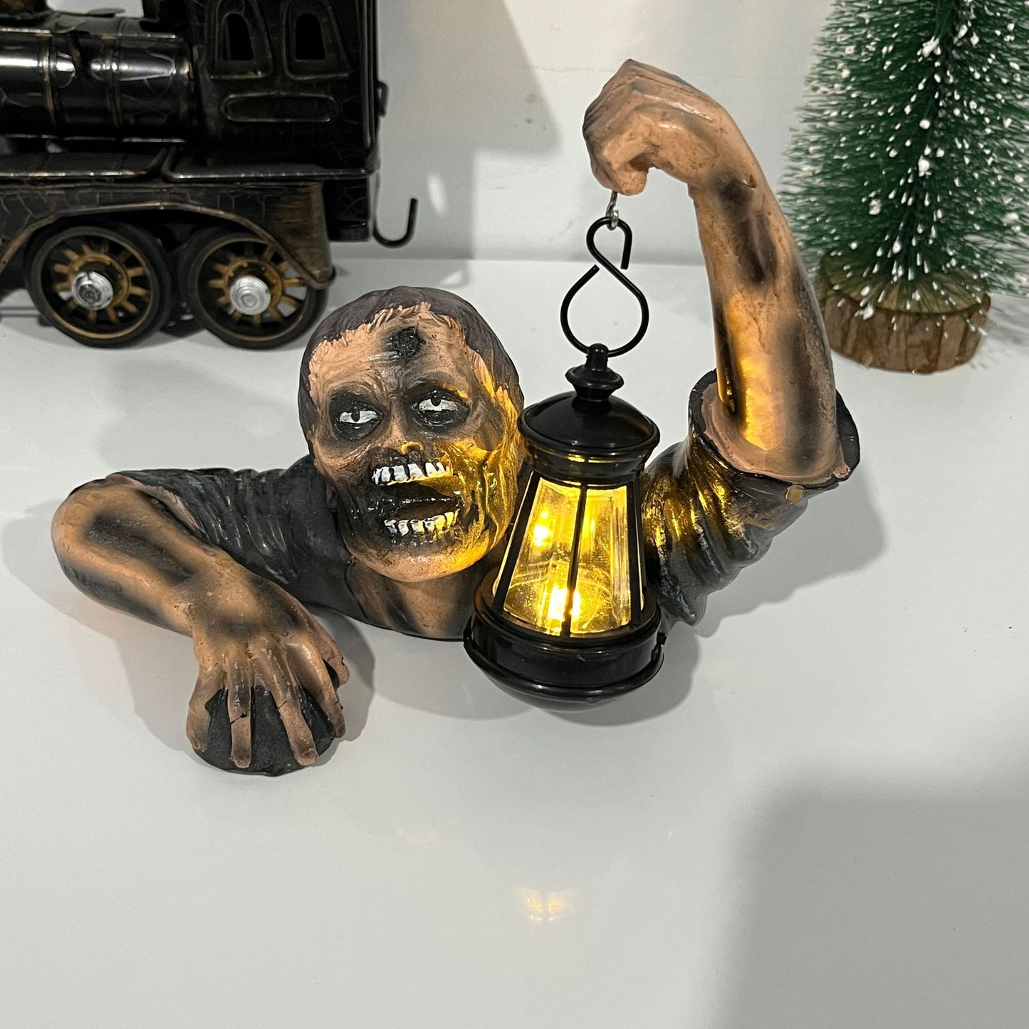 New Halloween Ghost Festival Zombie Lantern Resin Crafts Ornaments Garden Decoration Horror Sculpture