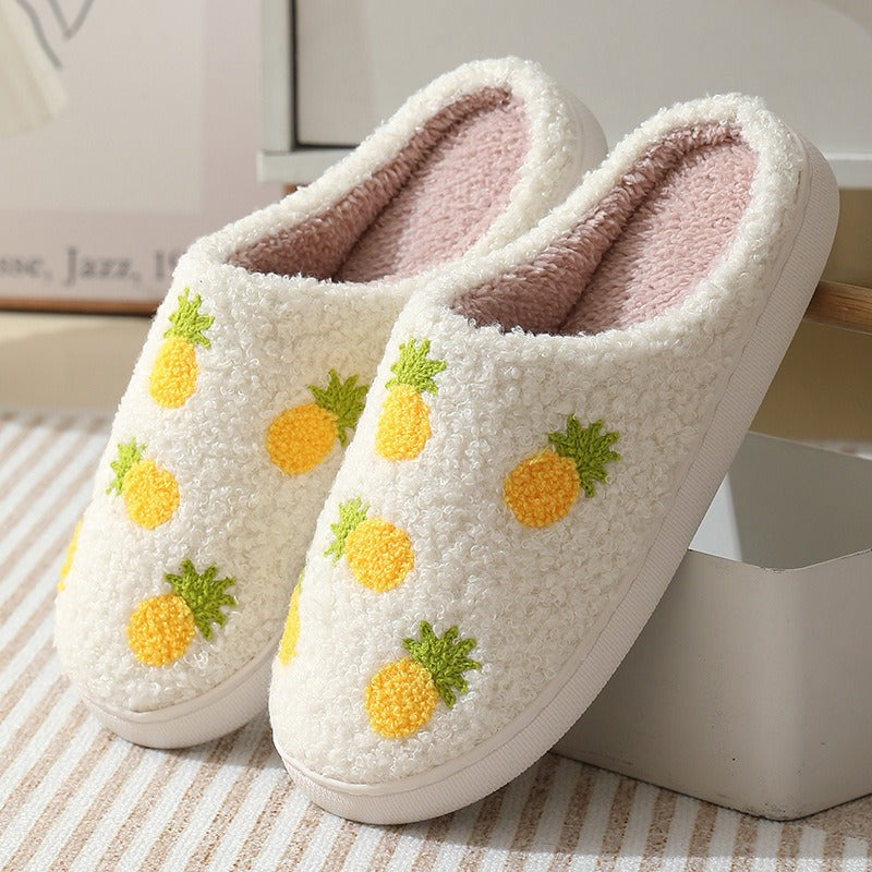 Comfortable home strawberry winter cotton slippers for men and women thick soled warm cotton slippers for couples