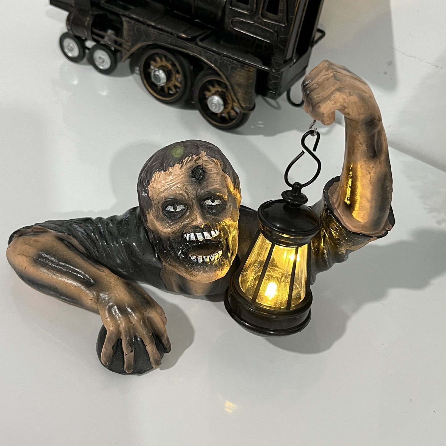 New Halloween Ghost Festival Zombie Lantern Resin Crafts Ornaments Garden Decoration Horror Sculpture